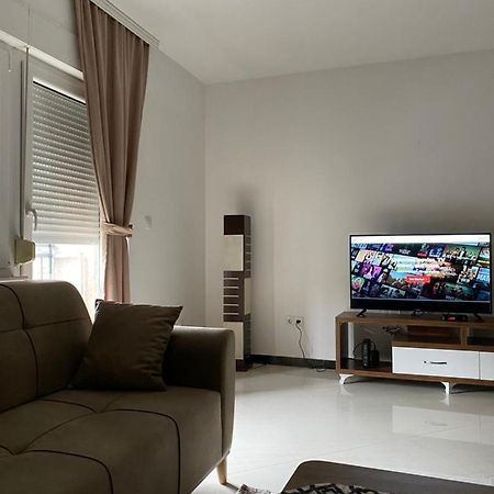 Capital Apartment Prishtina Пристина Екстериор снимка