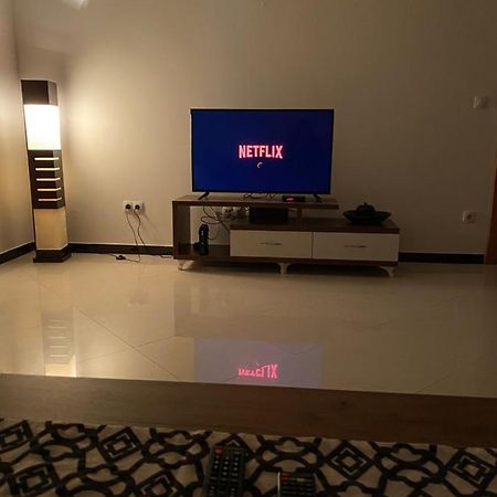 Capital Apartment Prishtina Пристина Екстериор снимка