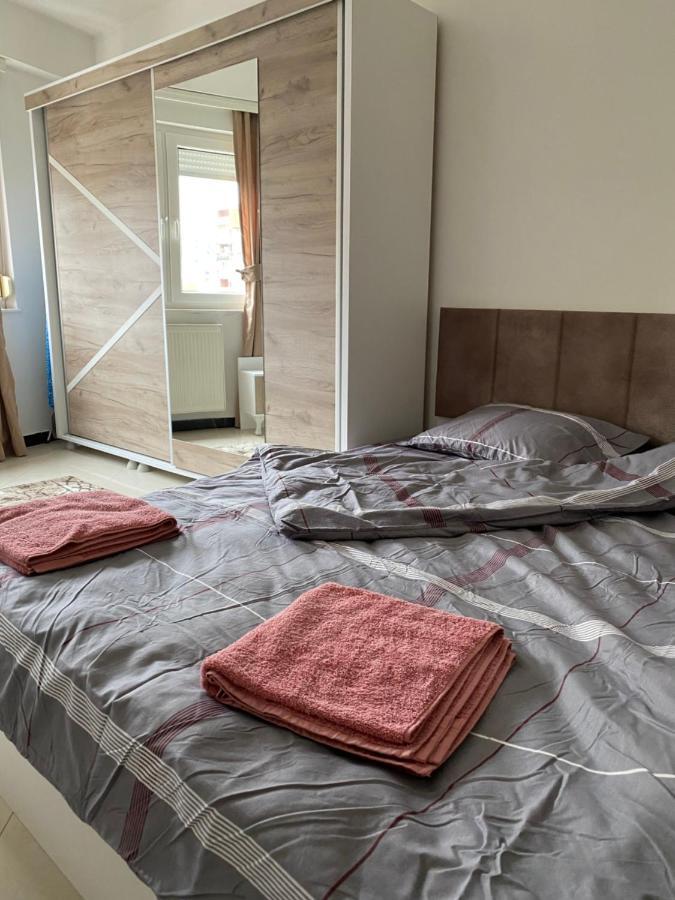 Capital Apartment Prishtina Пристина Екстериор снимка