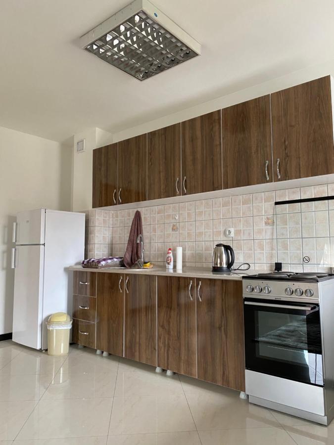 Capital Apartment Prishtina Пристина Екстериор снимка